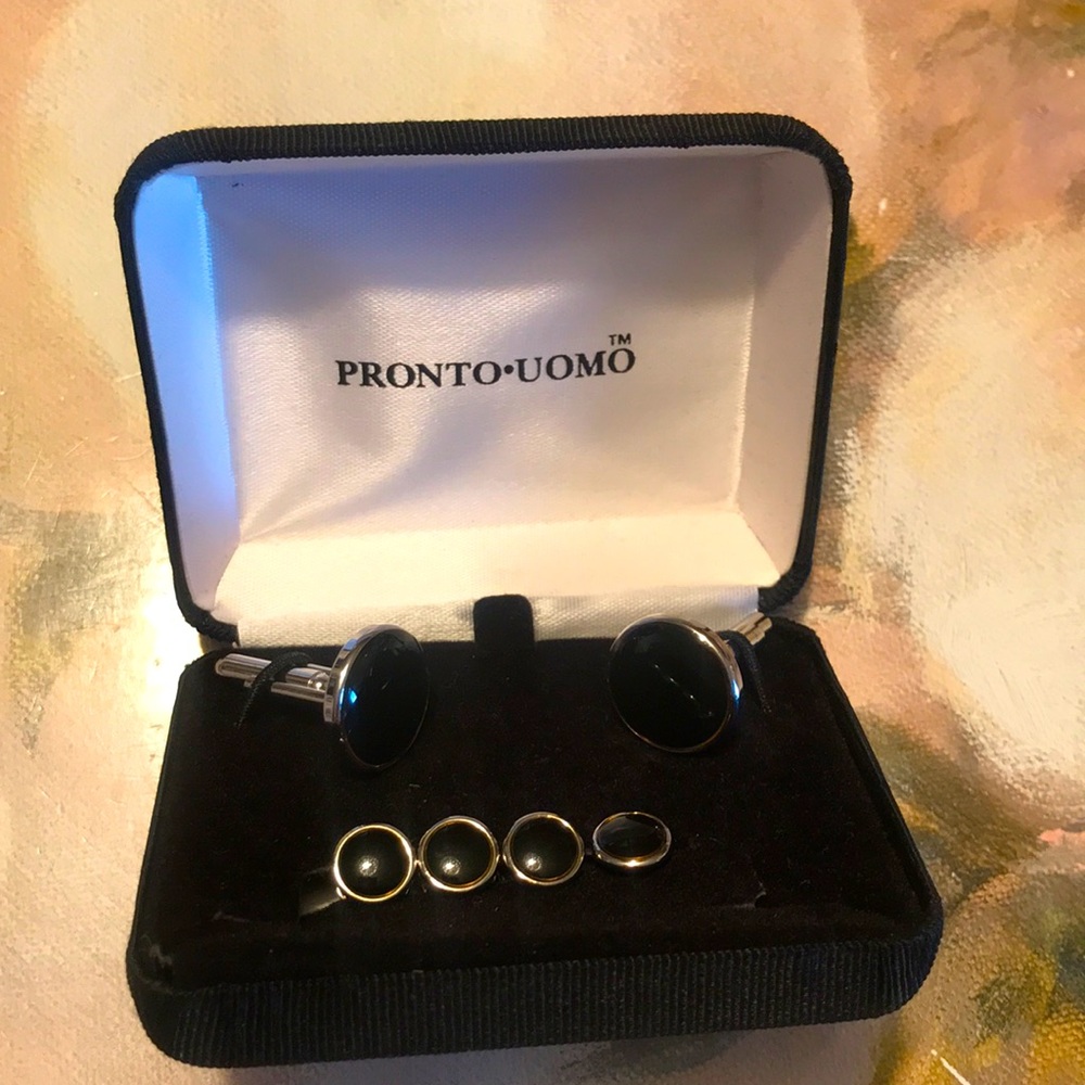 Pronto Uomo Cuff Links And Studs - image 1
